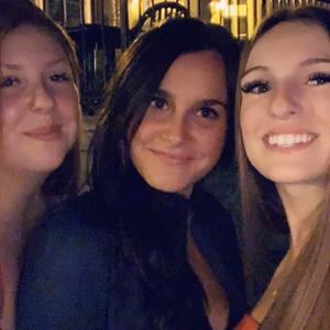 Meet your Posher, Shana